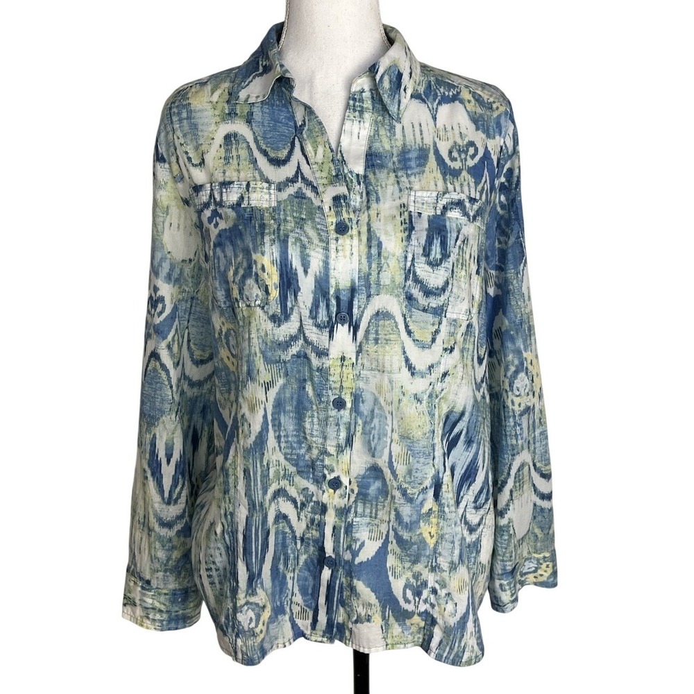 Chico's Women's Size 1 Blue and White Abstract Button-Up Shirt 100% Cotton